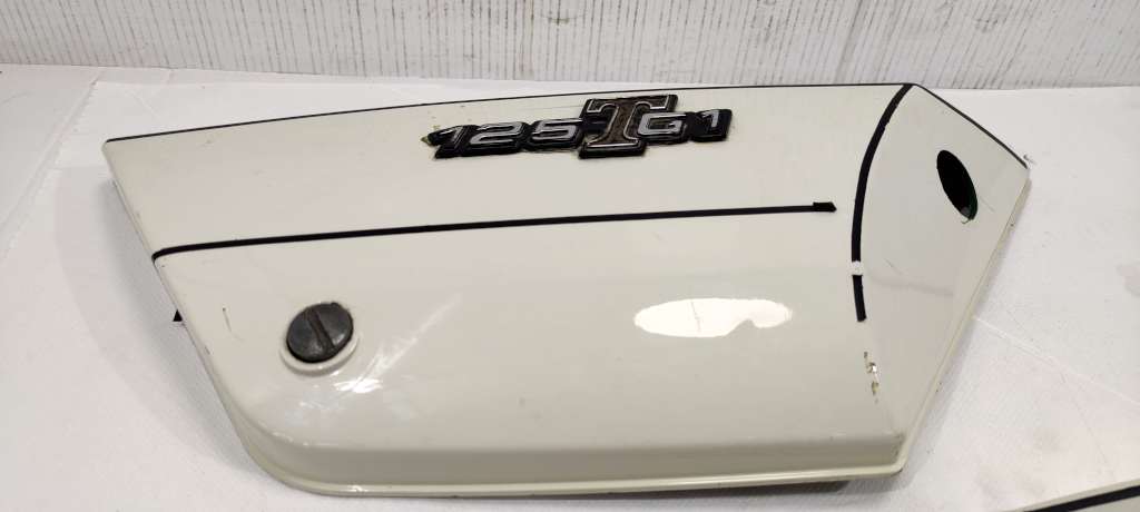 Coffre Latéral Gauche (Scatola Fianchetto) Pour Gilera TG1 125 - Pièce Neuve D'Origine Réf. 353688