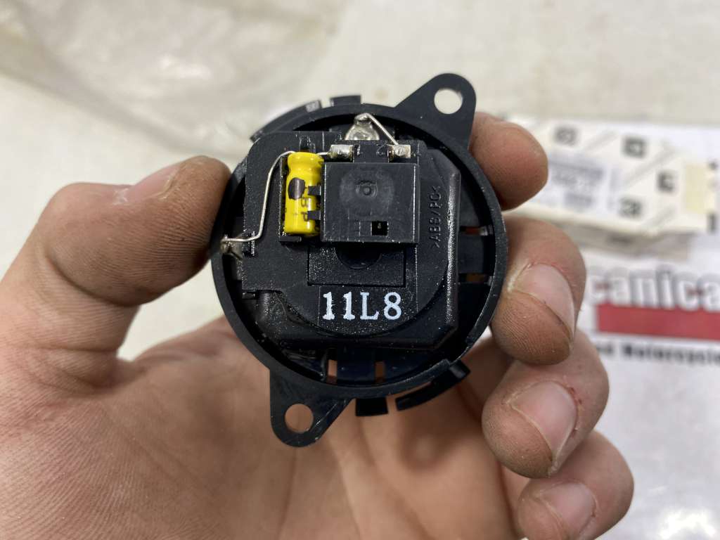 Tweeter Loudspeaker Orig. PEUGEOT RCZ cod.6562.C7 (276/22-810GIO