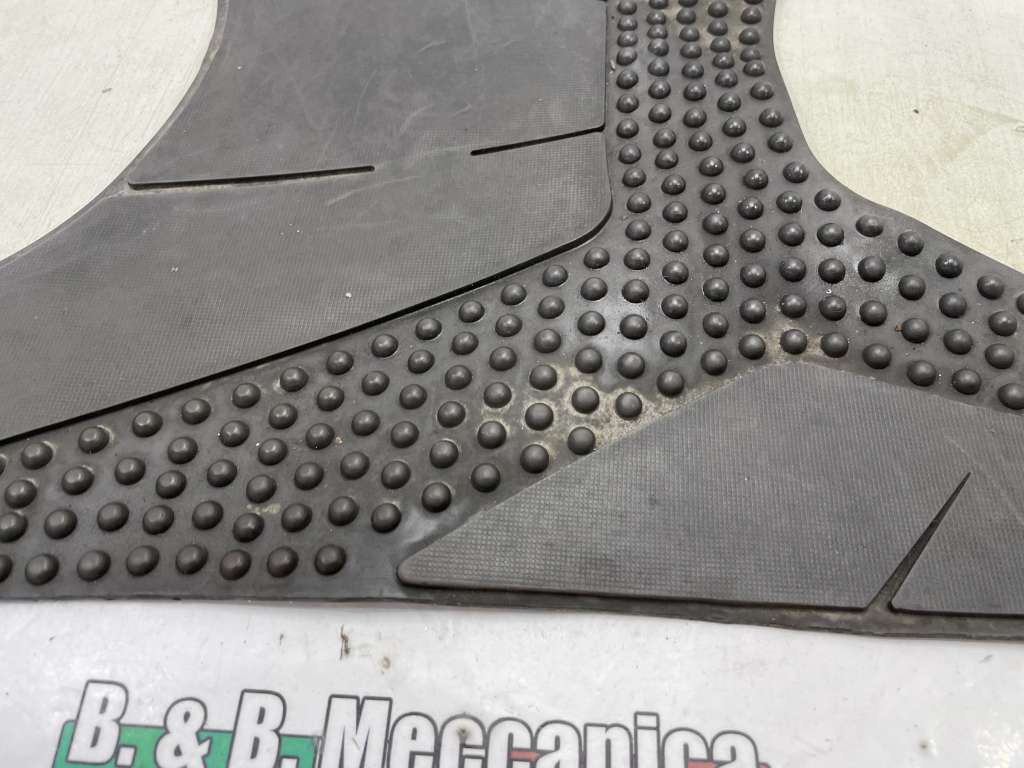 ミイ Mat Foot Board Footrest SYM Attila 125 1999-2002 (VW777) | eBay