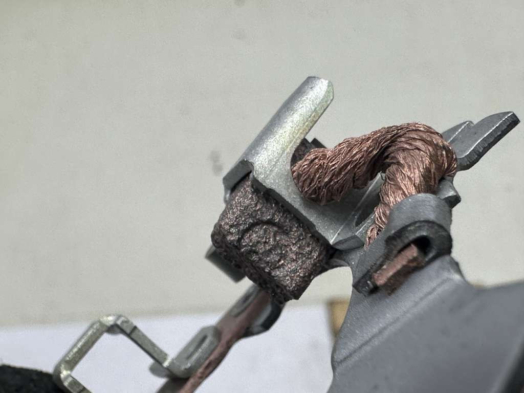 【S】 Flat Brushes Starter Motor KAWASAKI Zx GPZ 900 13091-1325 (SU3080