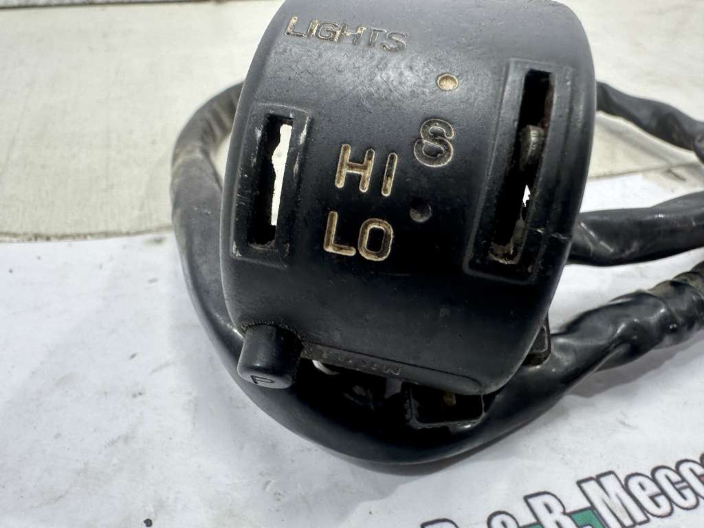 Light Switch Indicators Left SUZUKI GS 750 Gt 380 Code 577-8 View