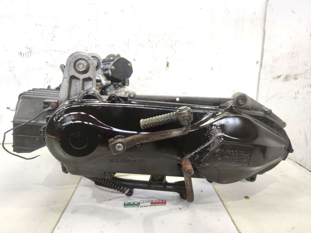 Moteur Minarelli 50cc Avec Carburateur, Pédales Et échappement — Pour Pièces Ou Réparation