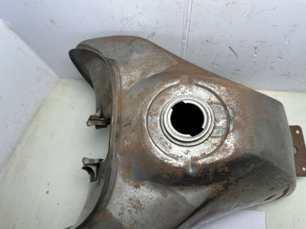 Tank New Original HONDA XL 125 Paris Dakar See Description (KX1648