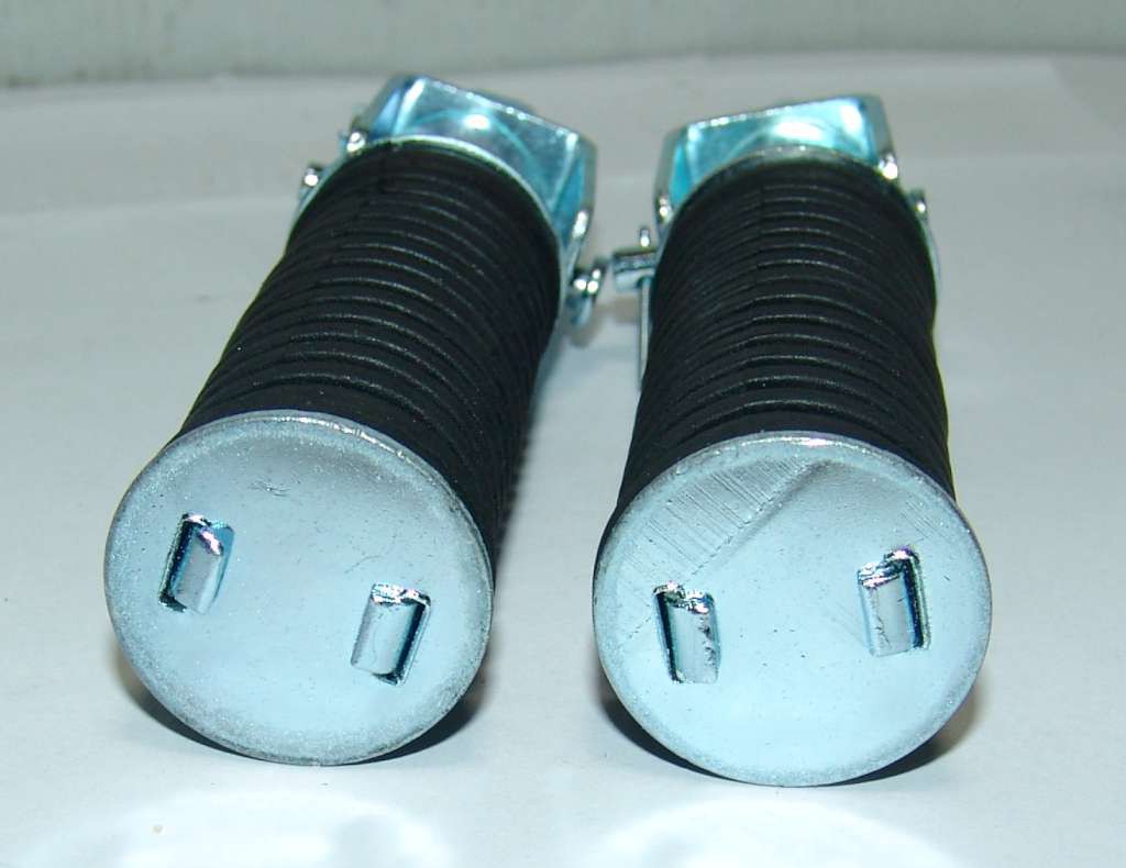 Posteriore del motociclo Soli Passeggeri Nail Pedale generale 2pcs